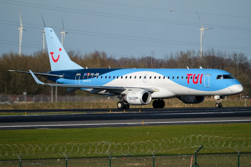 OO-JEB E190 TUI fly Belgium