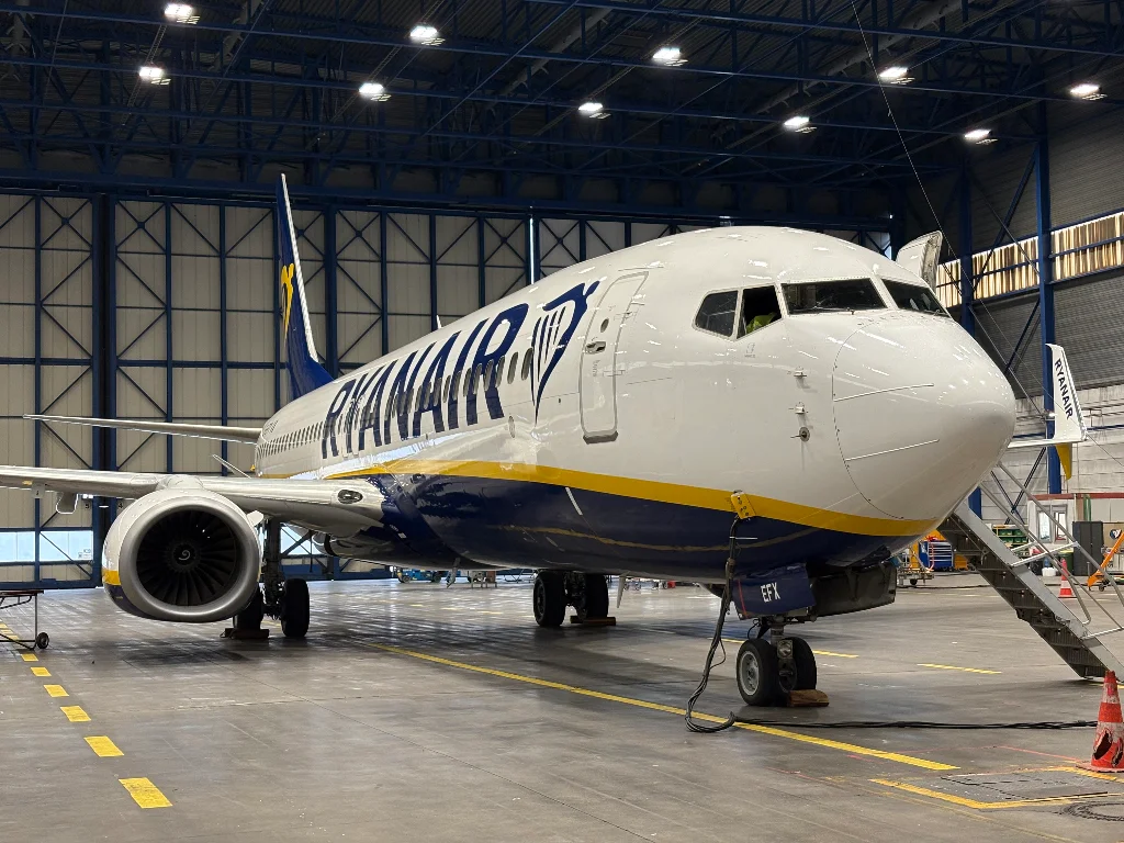 EI-EFX B738 Ryanair