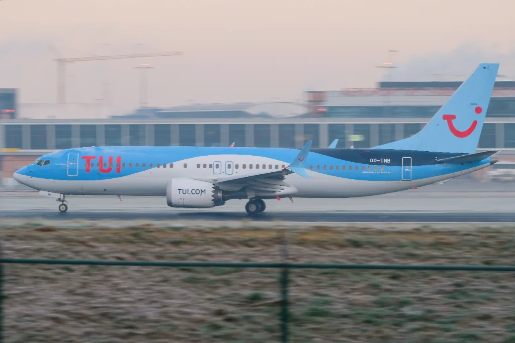 OO-TMB B38M TUI fly Belgium