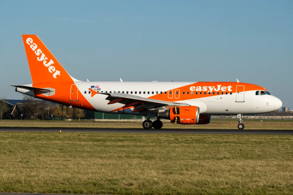 OE-LQQ A319 easyJet Europe