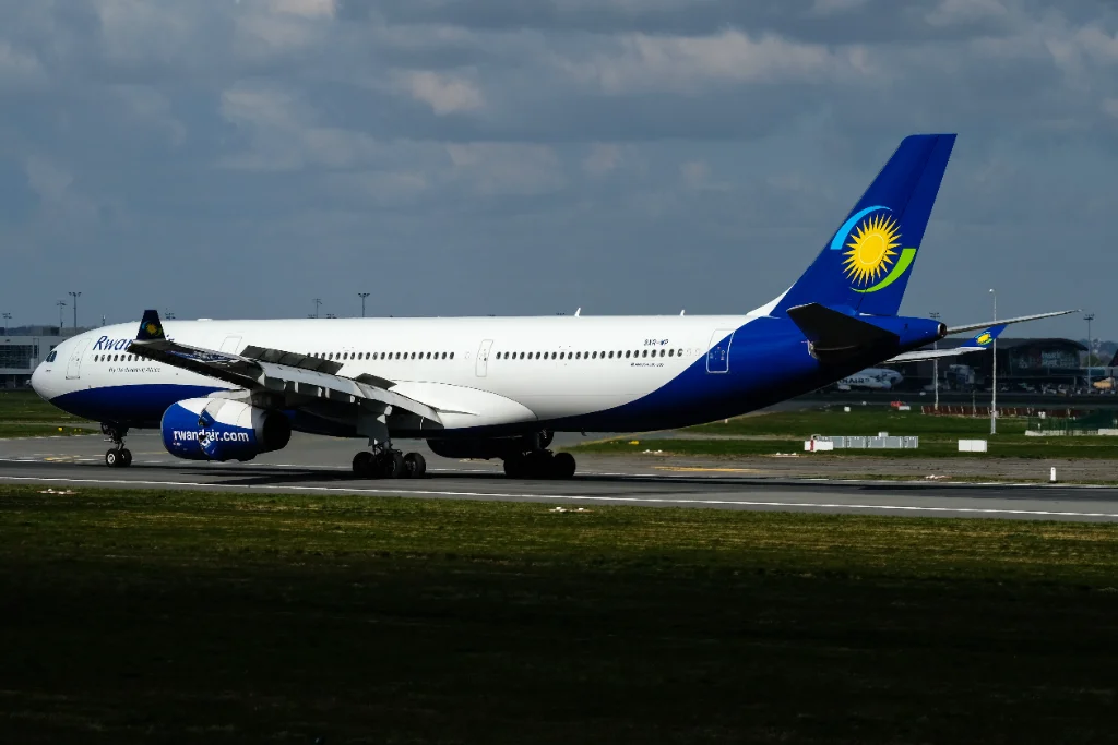 9XR-WP A333 RwandAir