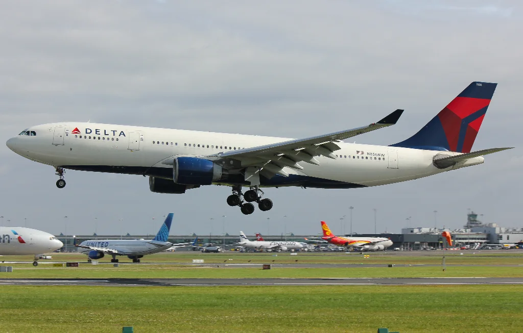 N856NW