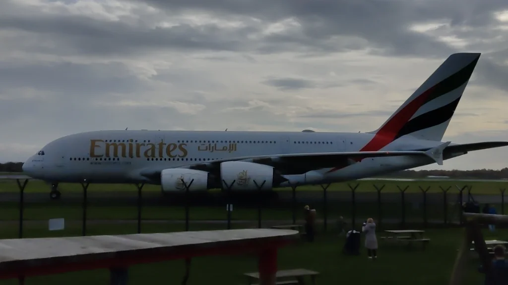 A6-EEX A388 Emirates
